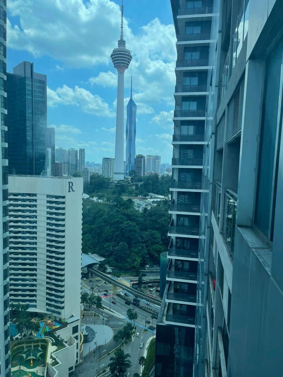 Summer Klcc By Pangsapuri *